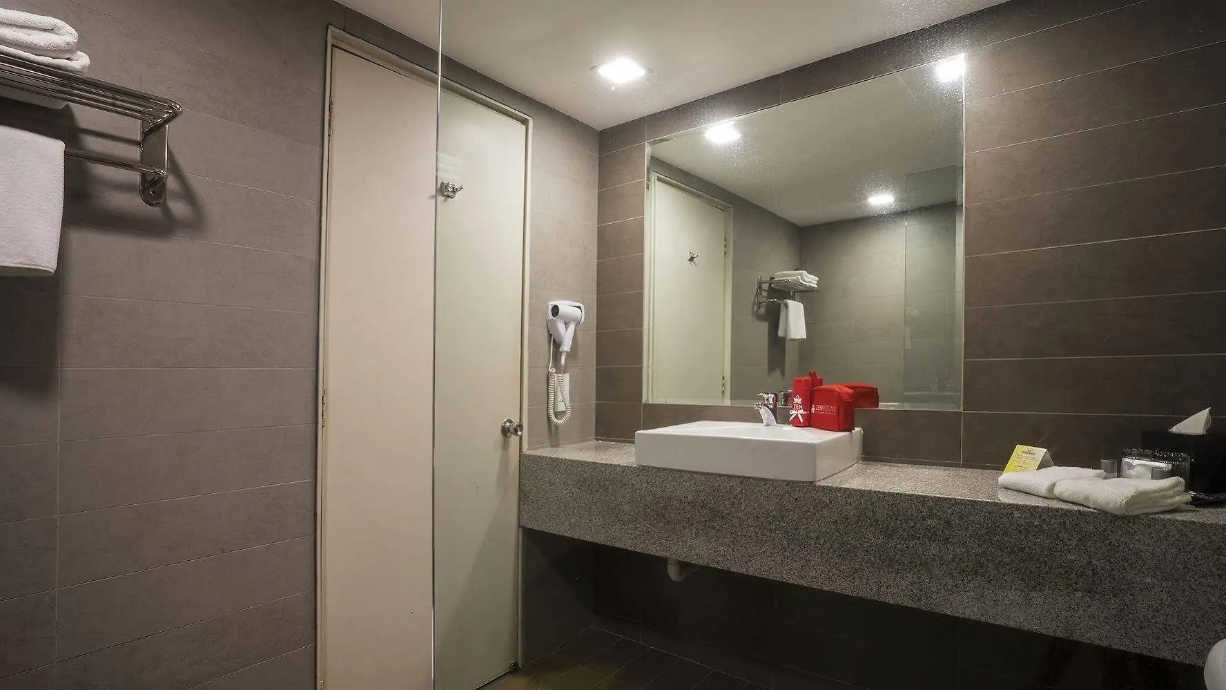 Hotel ZEN Rooms Orchard Singapur